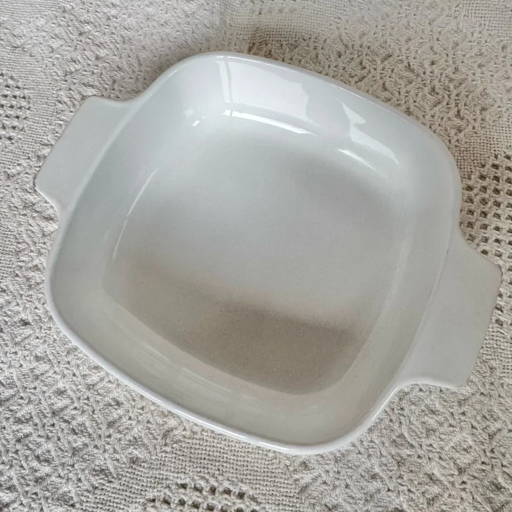 Set of Vintage Corning Ovenware